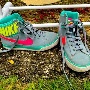 Nike Match Supreme Hi girls kicks size US 4.5Y neon colors and high top.
